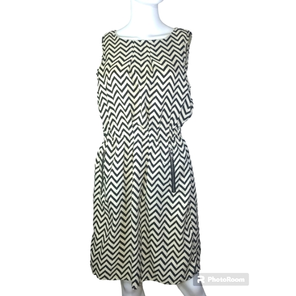 Miss Pinky Dresses & Skirts - Miss Pinky 100% Polyester Light Creamy & Black Casual Dress Made In India Size L